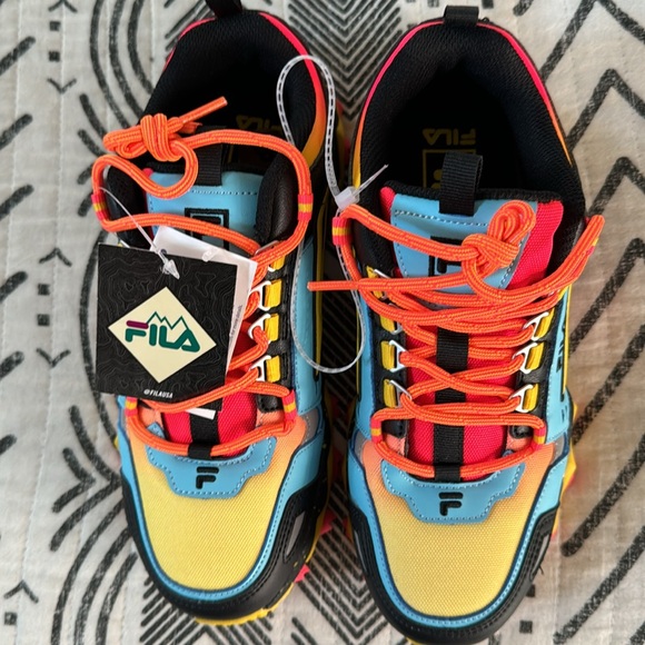 Fila Shoes - Fila - Women’s Oakmont Trail Athletic Hiking Shoes Size 8 (NWT)